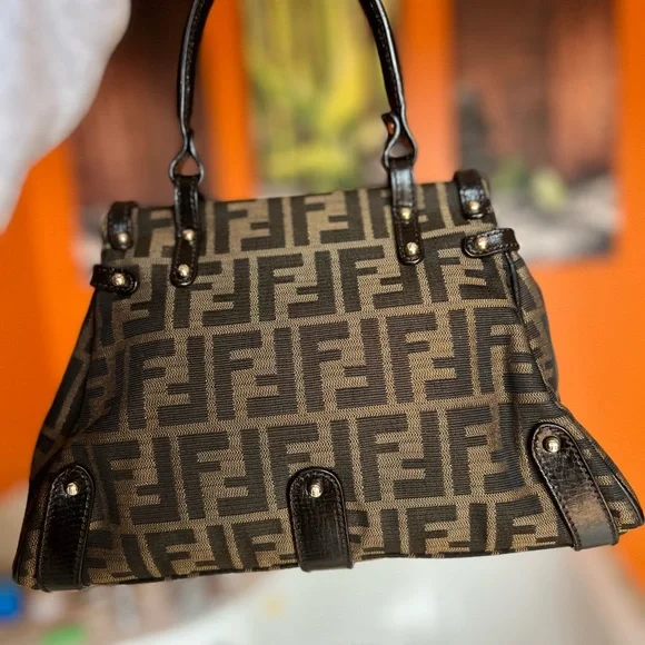 ❌sold❌Fendi Tobacco Brown Zucca Leather Magic Top Handle Bag - Picture 3 of 7